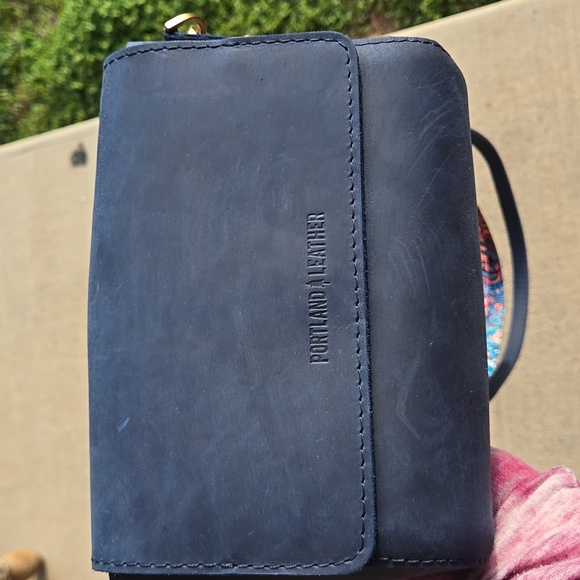 Portland Leather Handbags - Portland Leather Beautiful Blue Metro Crossbody Bag